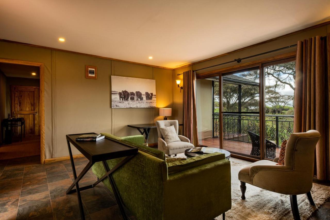 Lions Paw Ngorongoro Hotel Ngoại thất bức ảnh